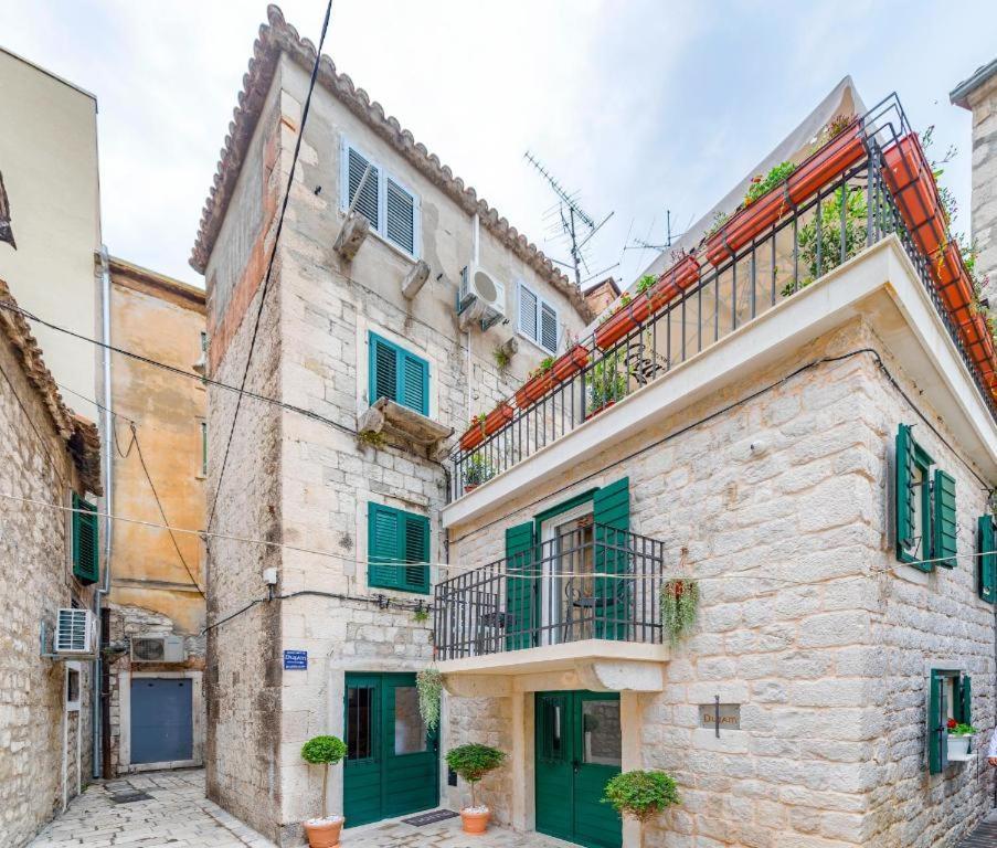 Room N&M - Diocletians Palace Split Exterior foto