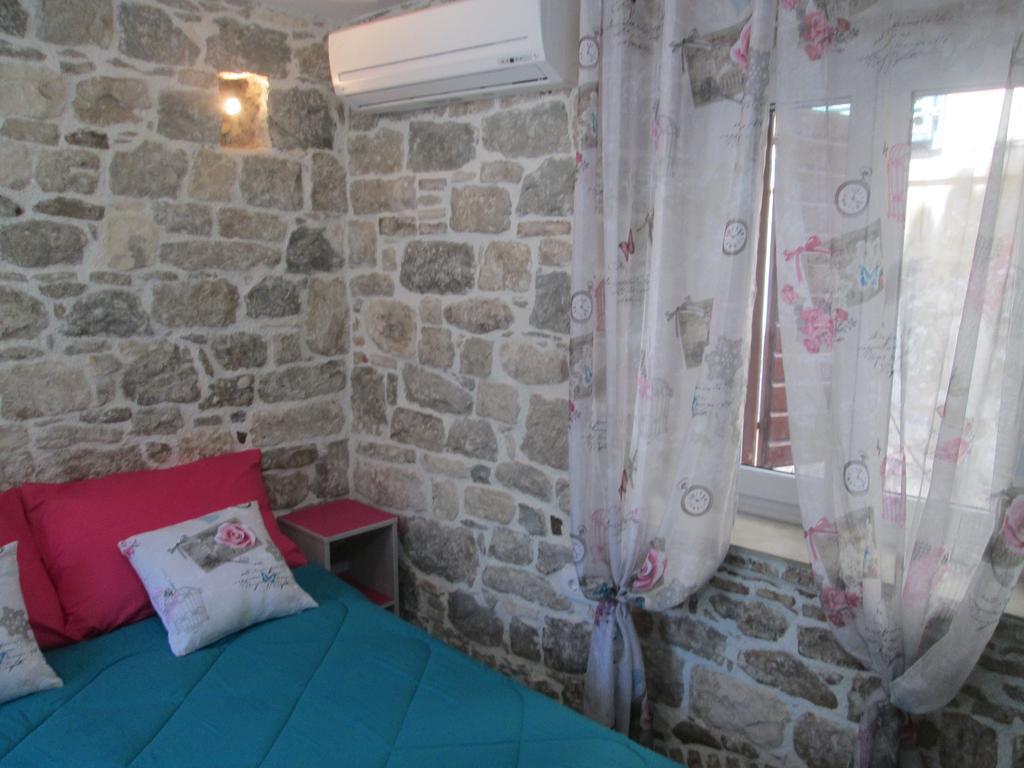 Room N&M - Diocletians Palace Split Exterior foto