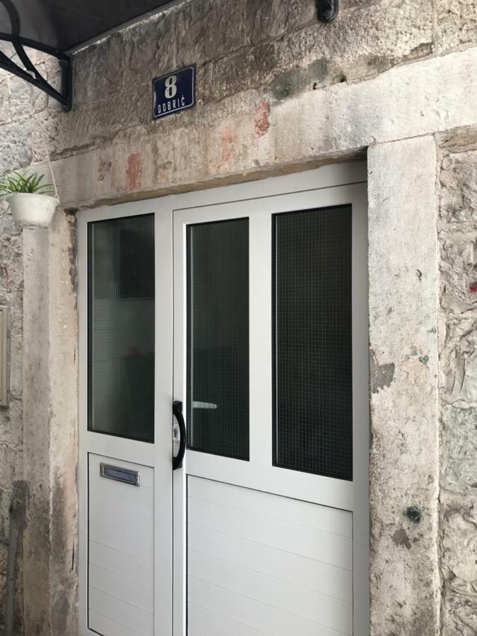 Room N&M - Diocletians Palace Split Exterior foto